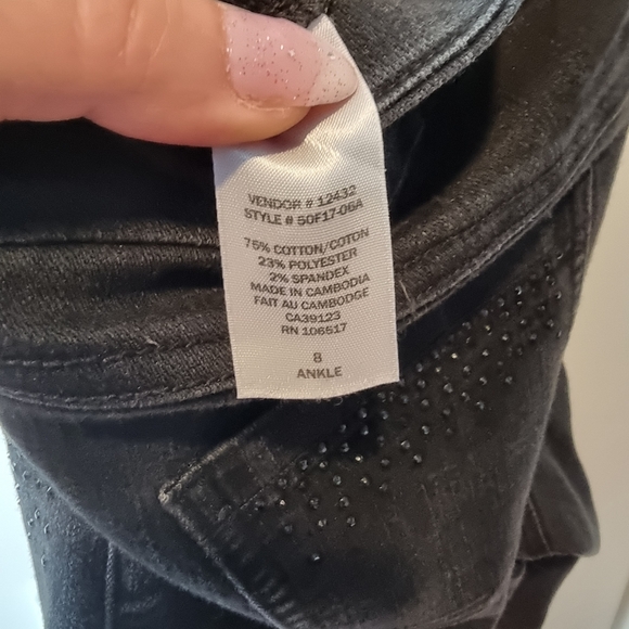 🌟2/$30 Sale!🌟 Northern Reflections Jeans with Bling - Picture 5 of 7